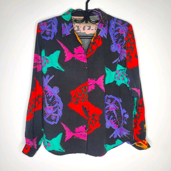 Vintage Tops - Vintage button down shirt with colourful fish print